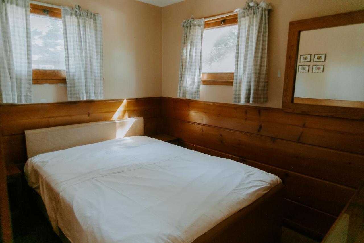 Silver Rapids Lodge & Campground Ely Extérieur photo