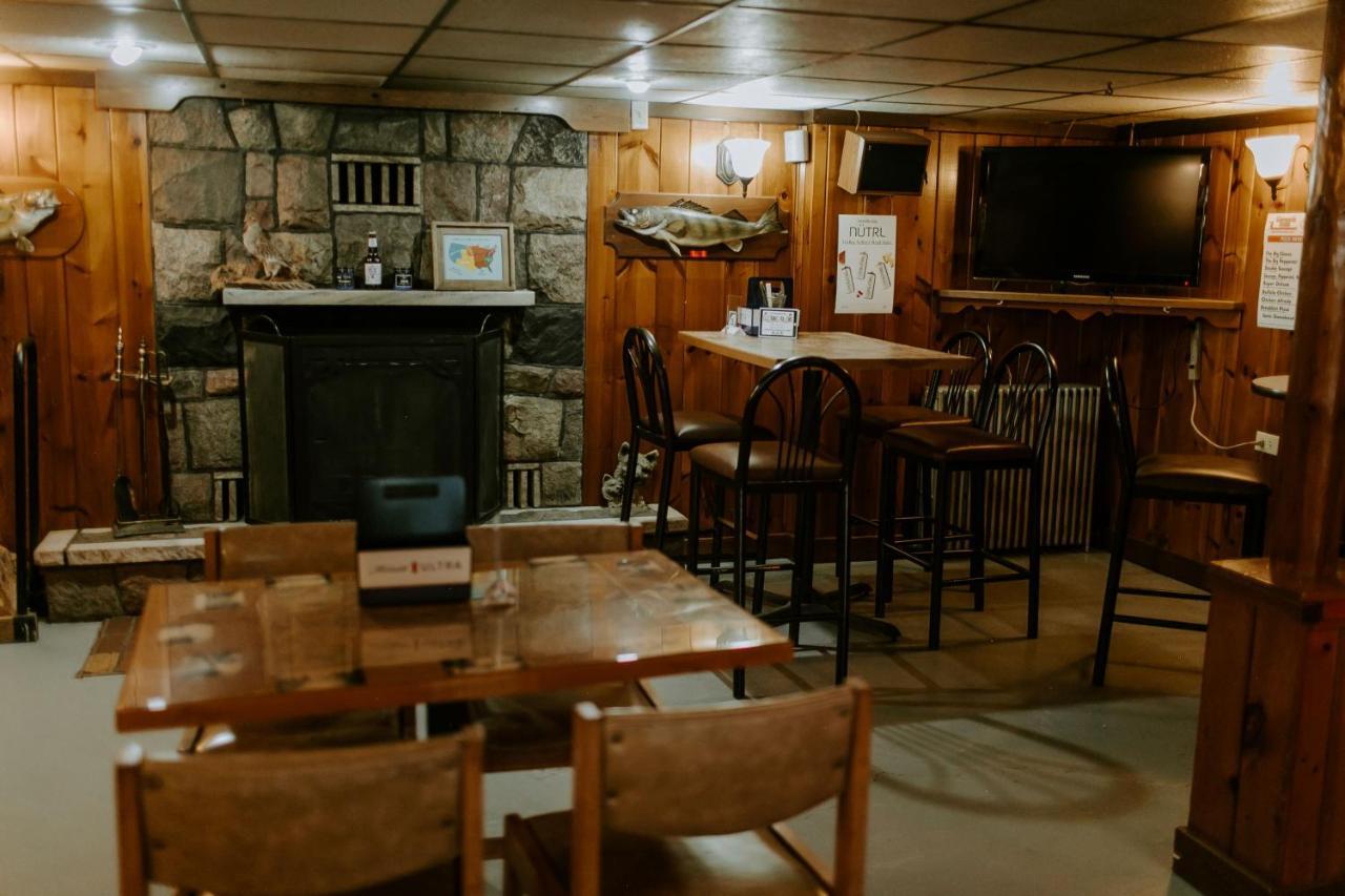 Silver Rapids Lodge & Campground Ely Extérieur photo