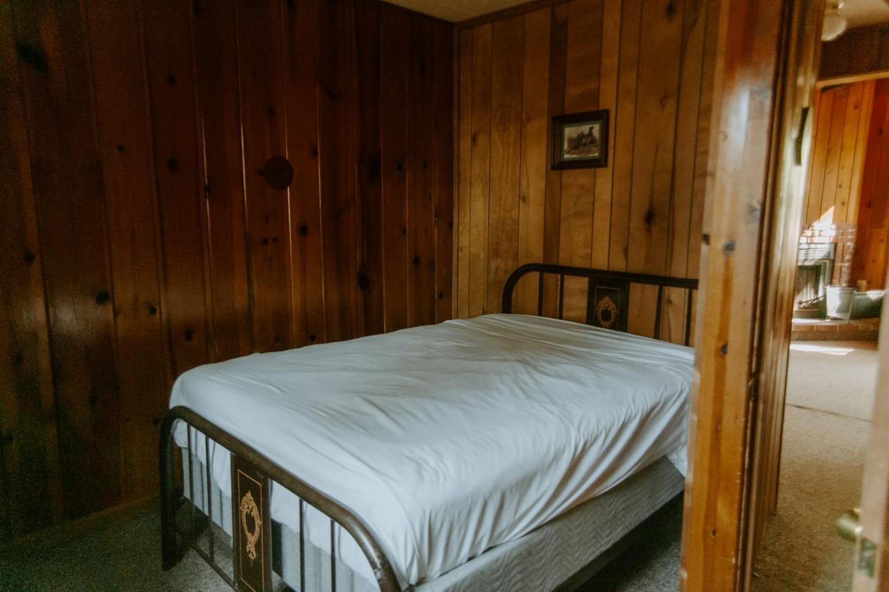 Silver Rapids Lodge & Campground Ely Extérieur photo